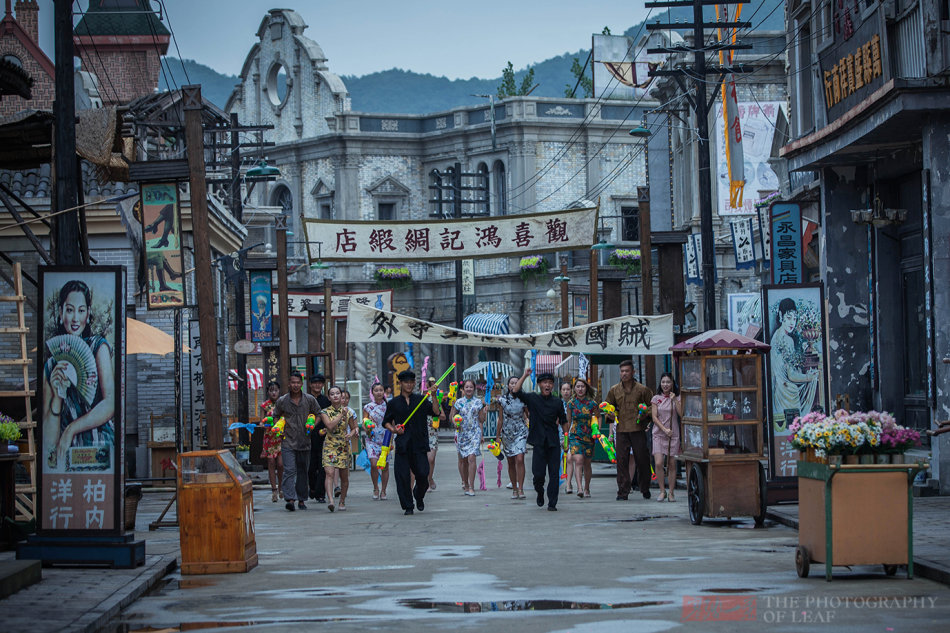 象山影视城,旗袍美女湿身打鬼子 象山影视城,旗袍美女湿身打鬼子
